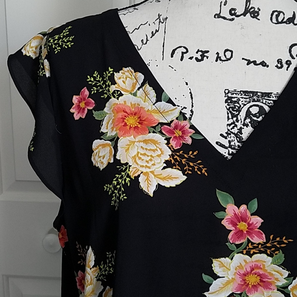LOFT FLORAL TOP XL - Picture 2 of 8